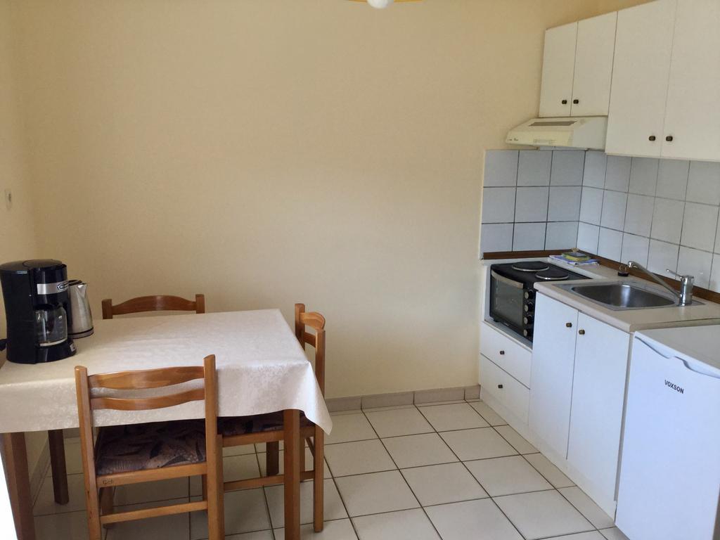 Aneton Aparthotel Chrysi Ammoudia Ngoại thất bức ảnh