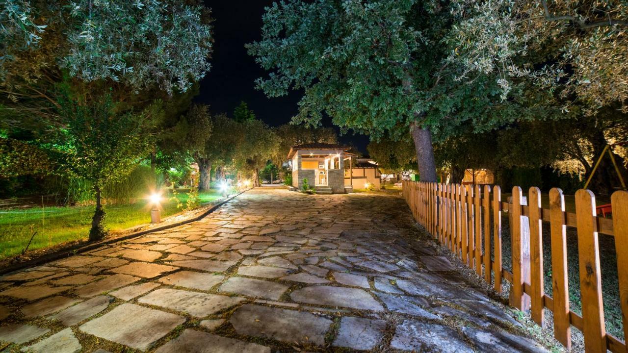 Aneton Aparthotel Chrysi Ammoudia Ngoại thất bức ảnh