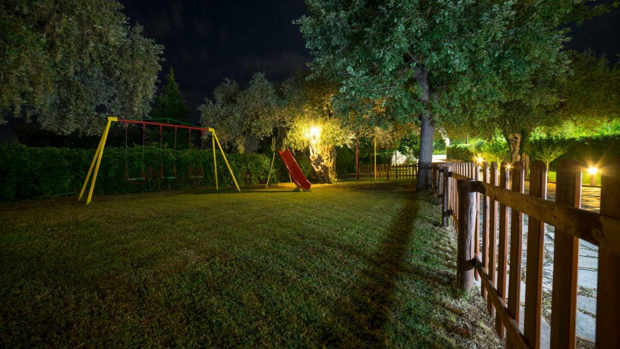 Aneton Aparthotel Chrysi Ammoudia Ngoại thất bức ảnh