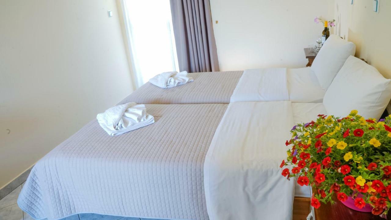 Aneton Aparthotel Chrysi Ammoudia Ngoại thất bức ảnh